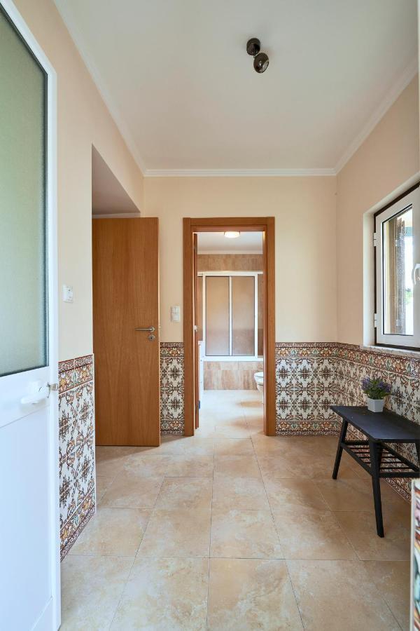 Spacious And Renovated Apartment With Amazing Patio, By Timecooler Lisbona Esterno foto