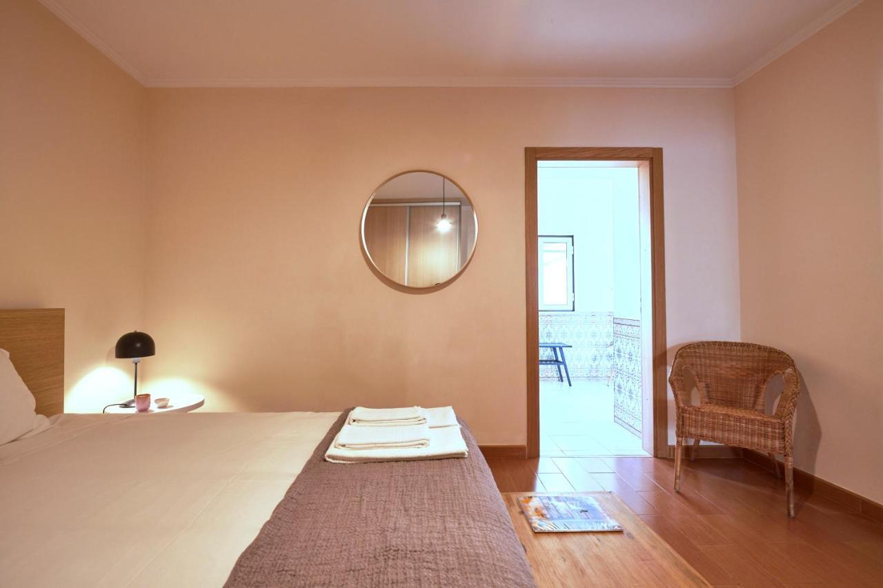 Spacious And Renovated Apartment With Amazing Patio, By Timecooler Lisbona Esterno foto