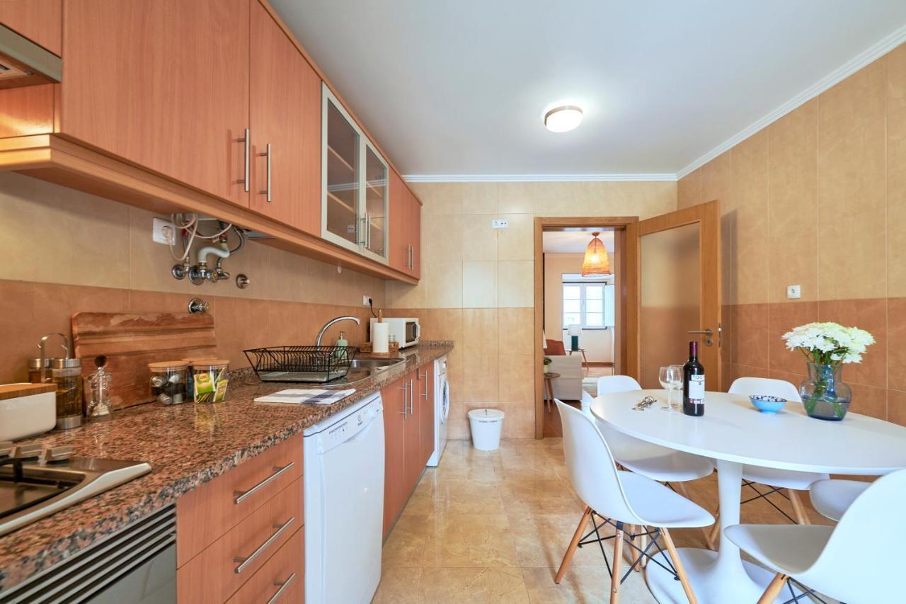 Spacious And Renovated Apartment With Amazing Patio, By Timecooler Lisbona Esterno foto