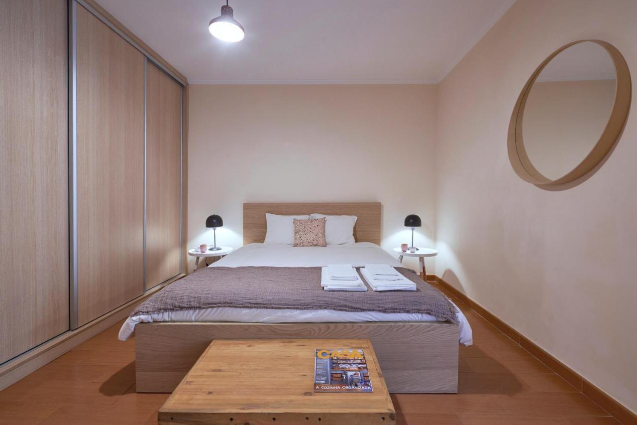 Spacious And Renovated Apartment With Amazing Patio, By Timecooler Lisbona Esterno foto