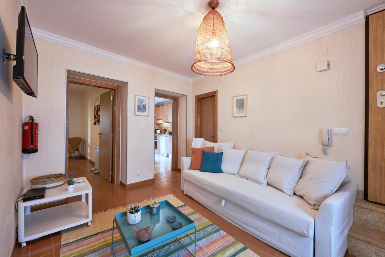 Spacious And Renovated Apartment With Amazing Patio, By Timecooler Lisbona Esterno foto